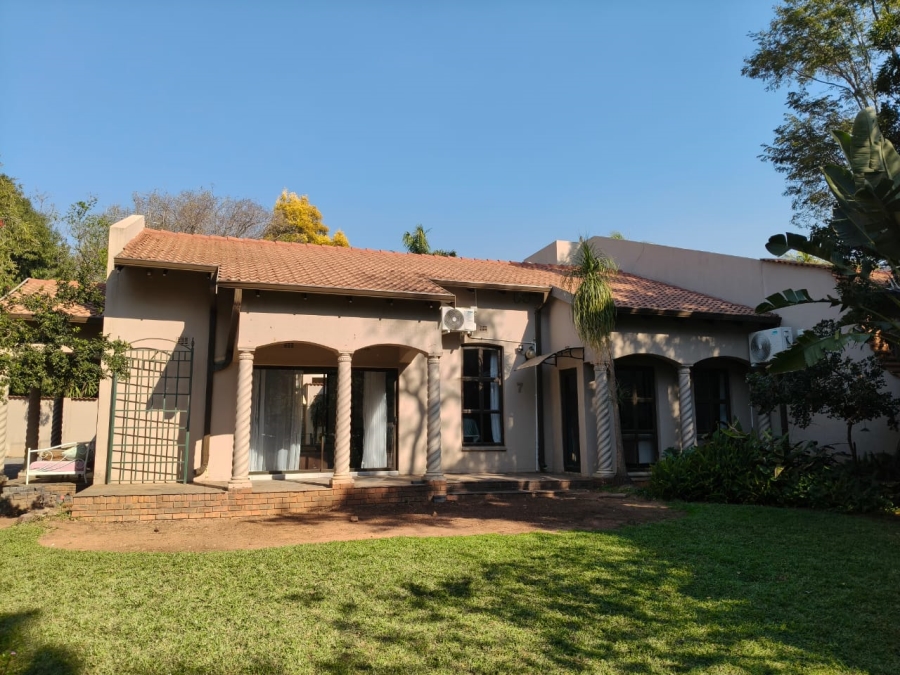 3 Bedroom Property for Sale in Safari Gardens North West
